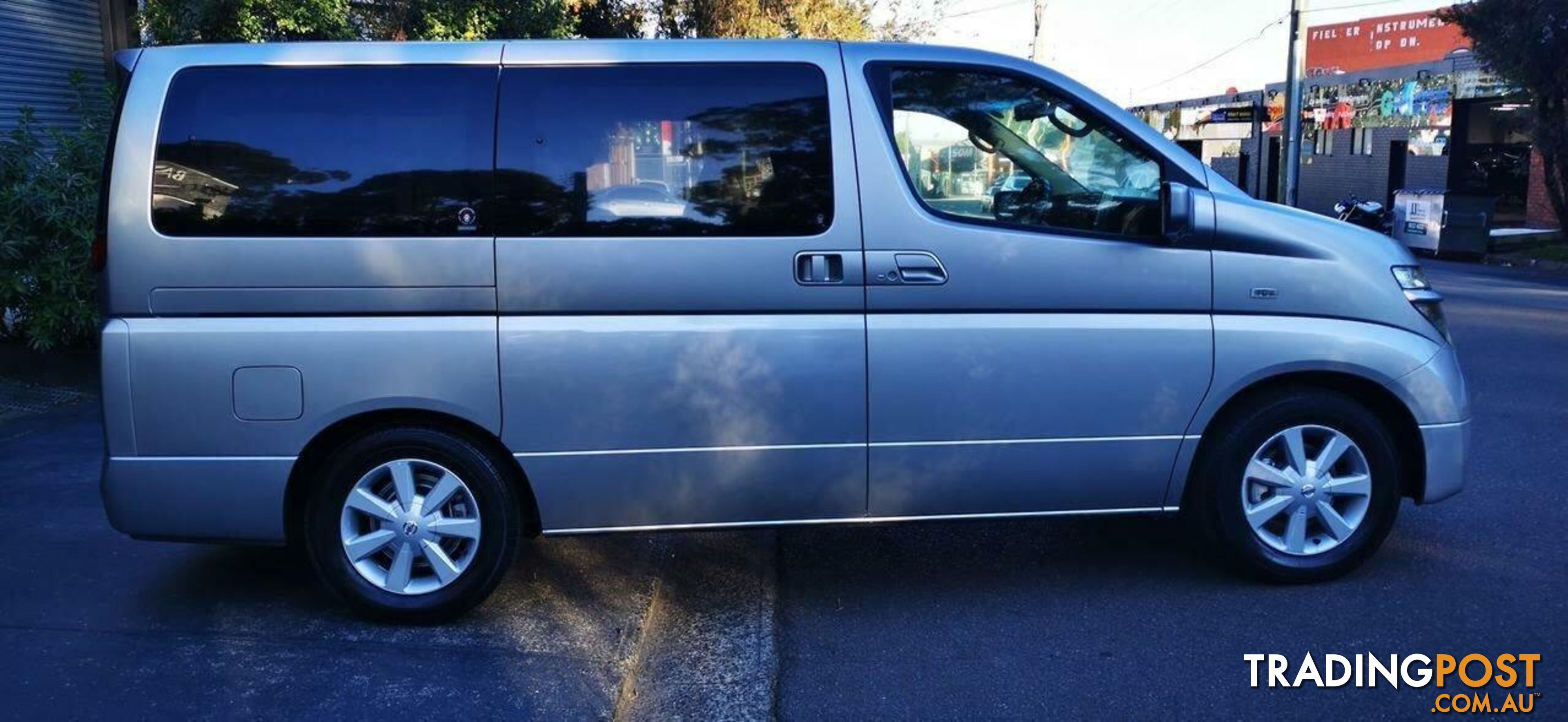 2004 NISSAN ELGRAND X  -