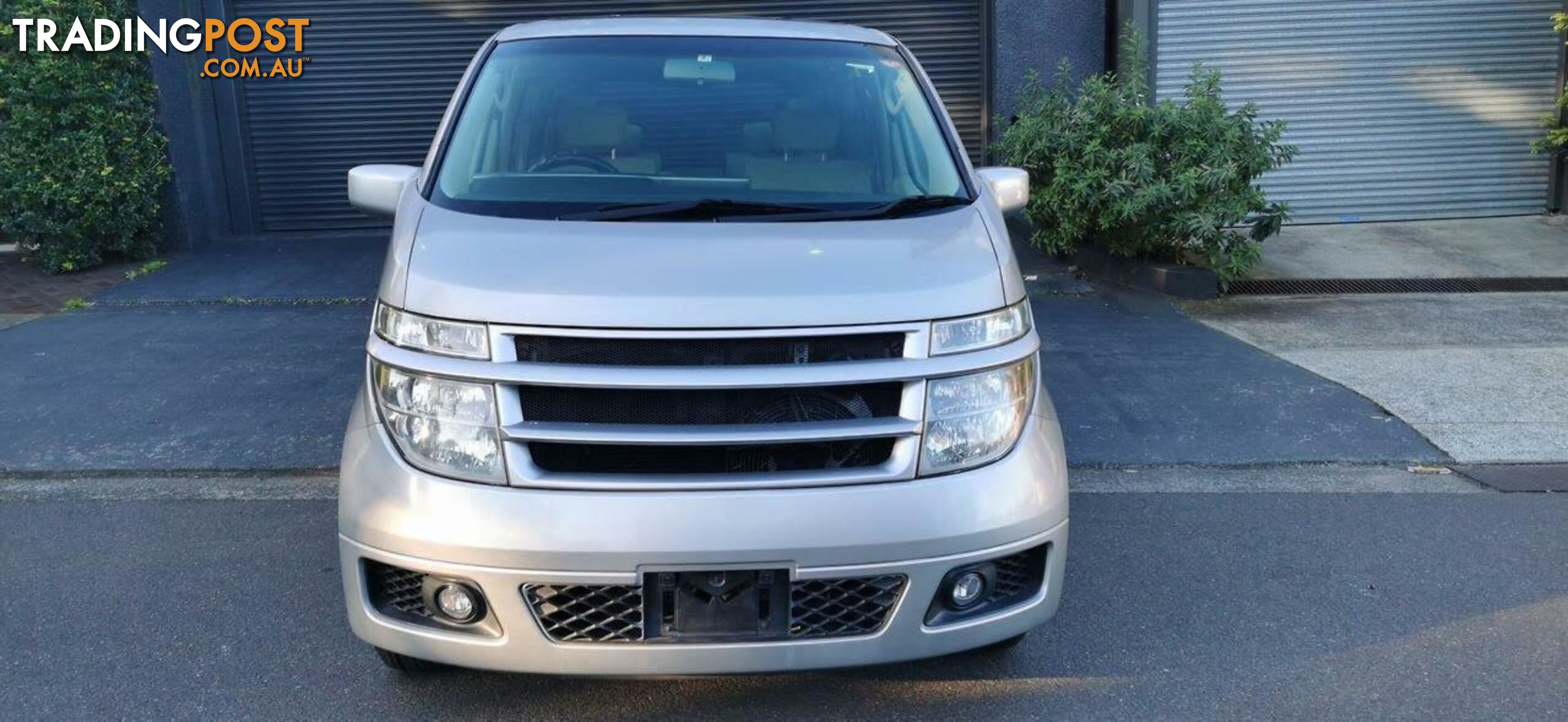 2004 NISSAN ELGRAND X  -