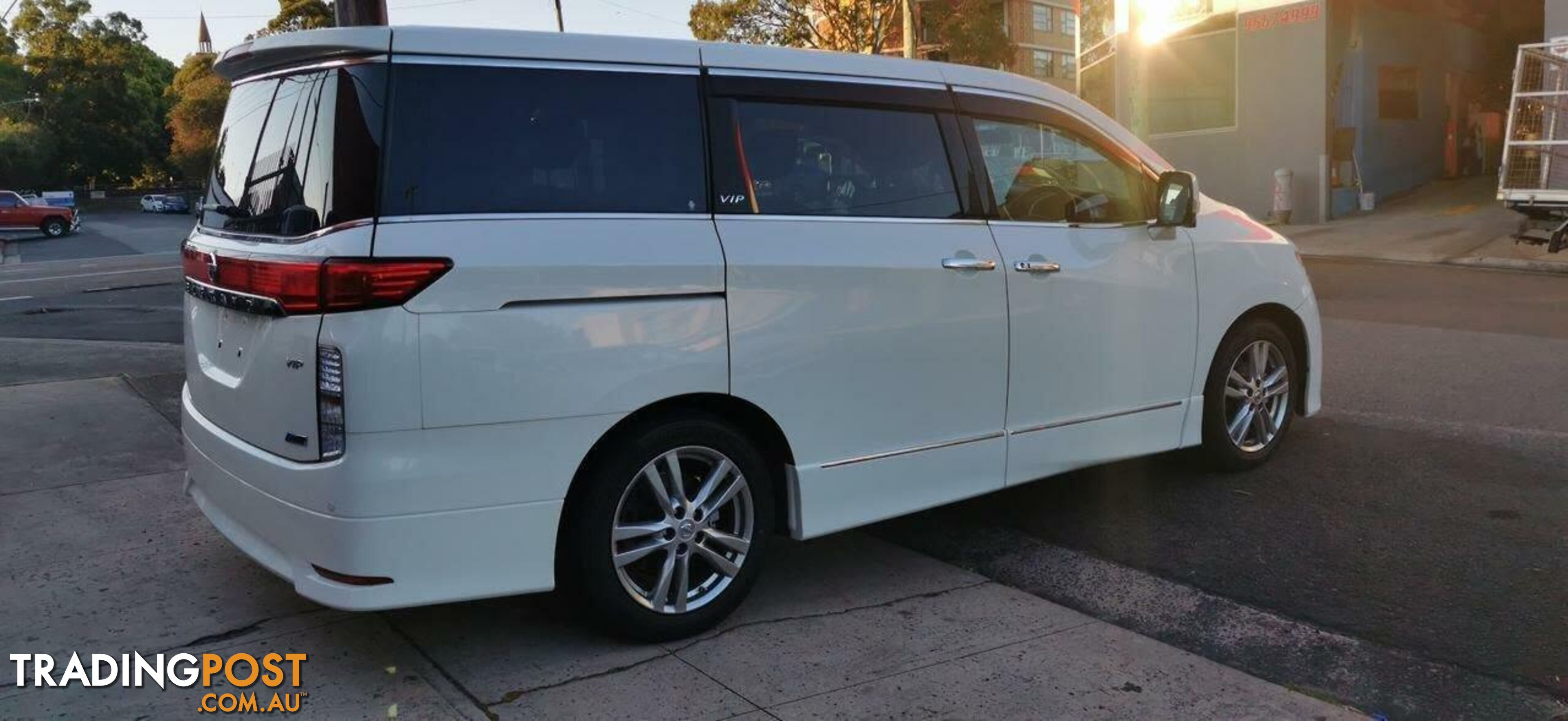 2011 NISSAN ELGRAND VIP  -