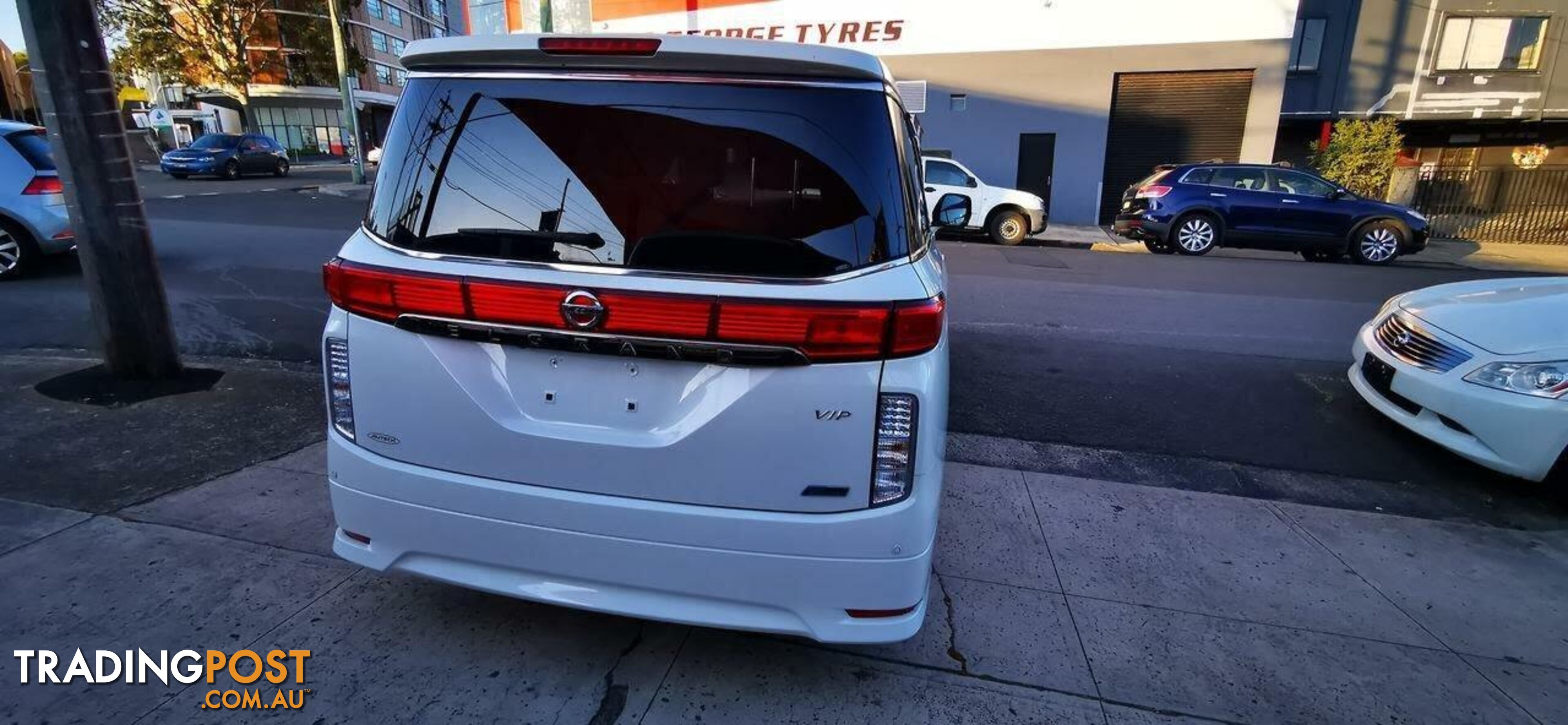 2011 NISSAN ELGRAND VIP  -