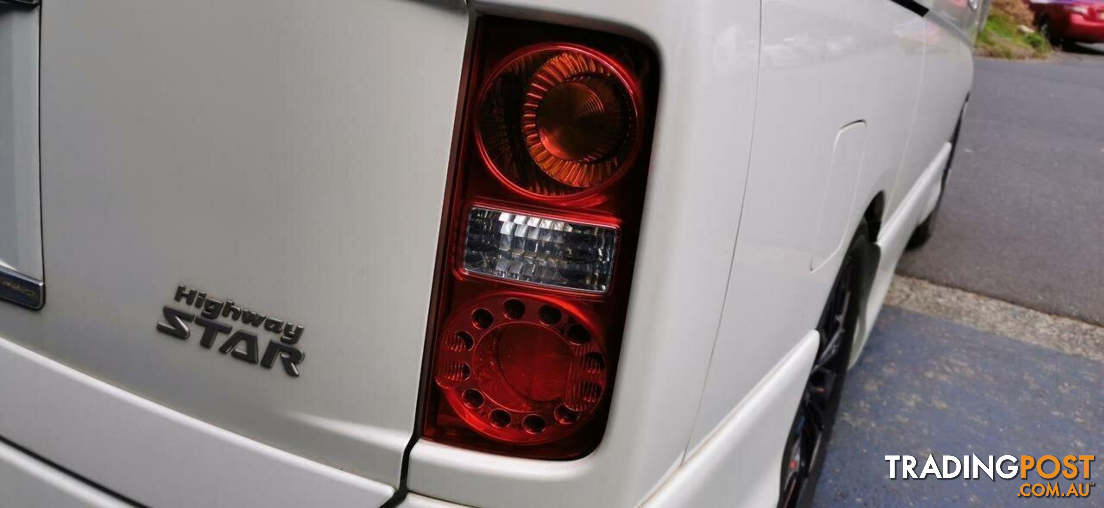 2005 NISSAN ELGRAND HIGHWAY STAR  -