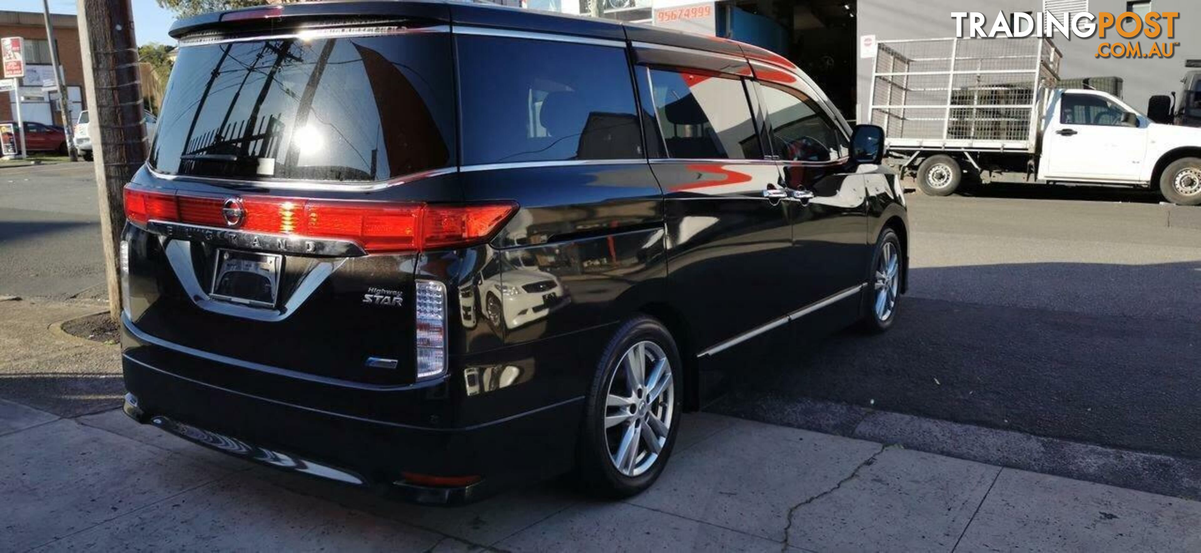 2011 NISSAN ELGRAND HIGHWAY STAR  -