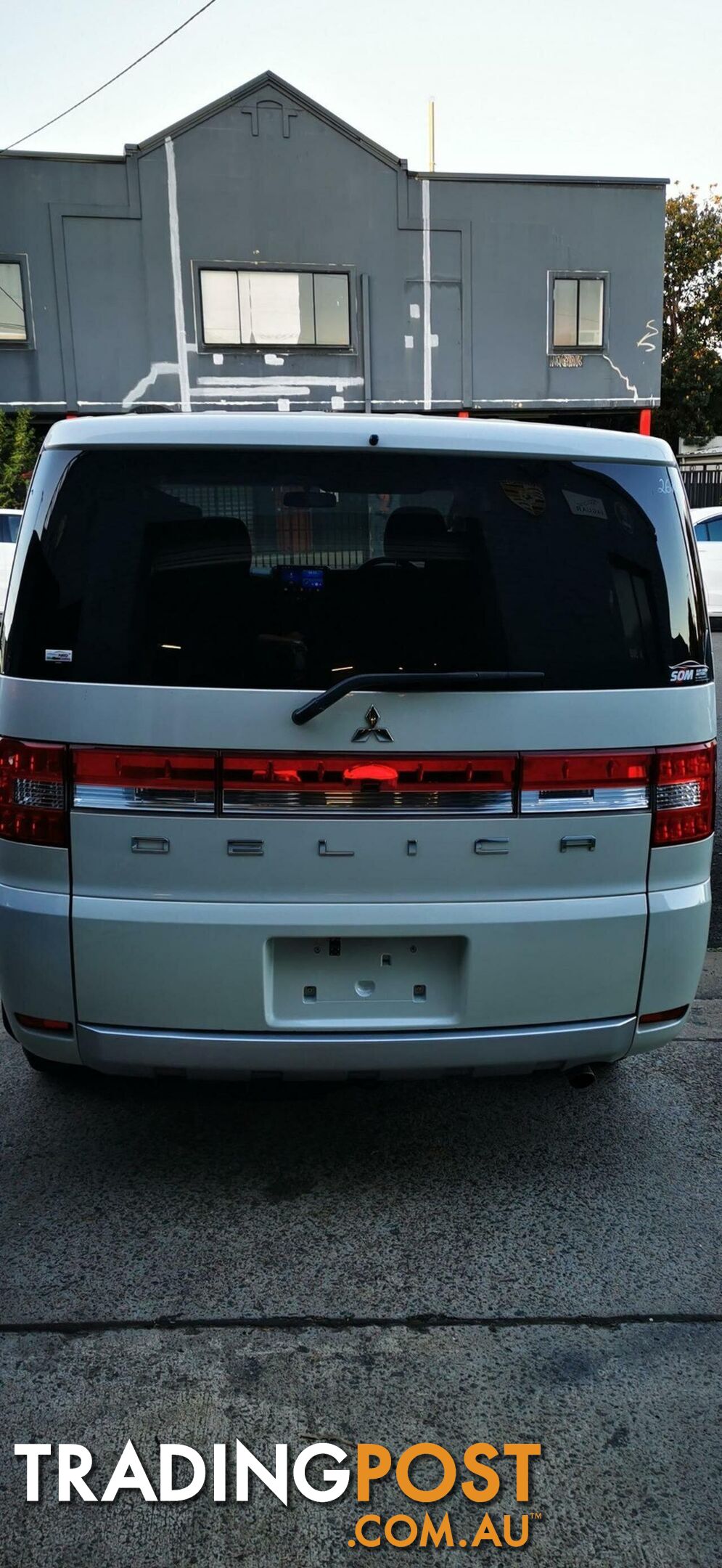 2012 MITSUBISHI DELICA D:5  -