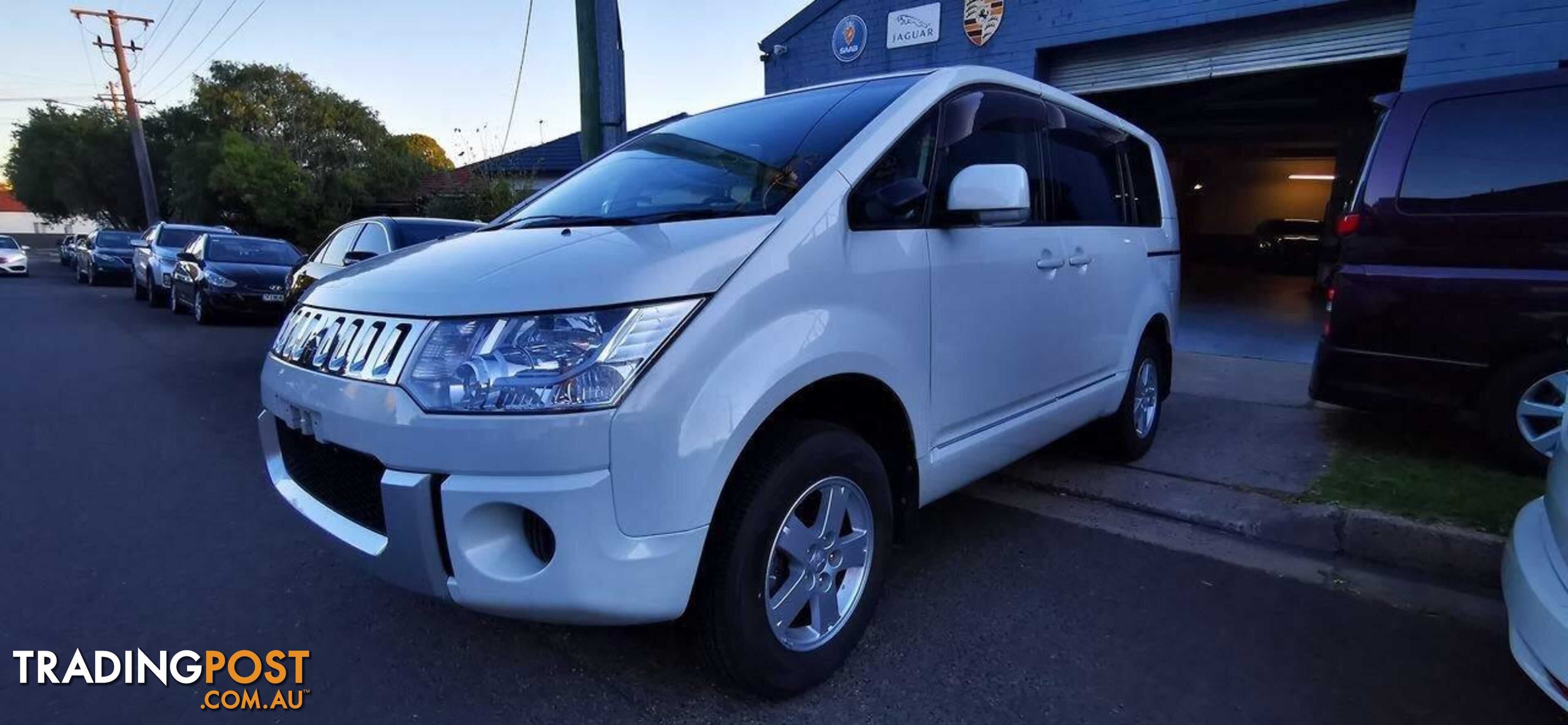 2012 MITSUBISHI DELICA D:5  -