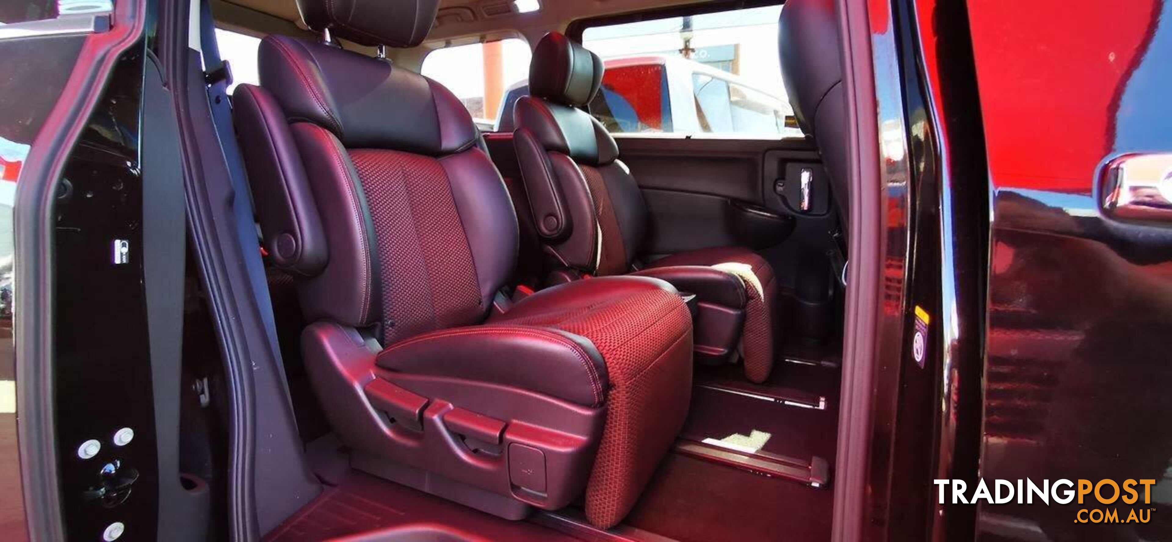 2011 NISSAN ELGRAND HIGHWAY STAR PREMIUM  -