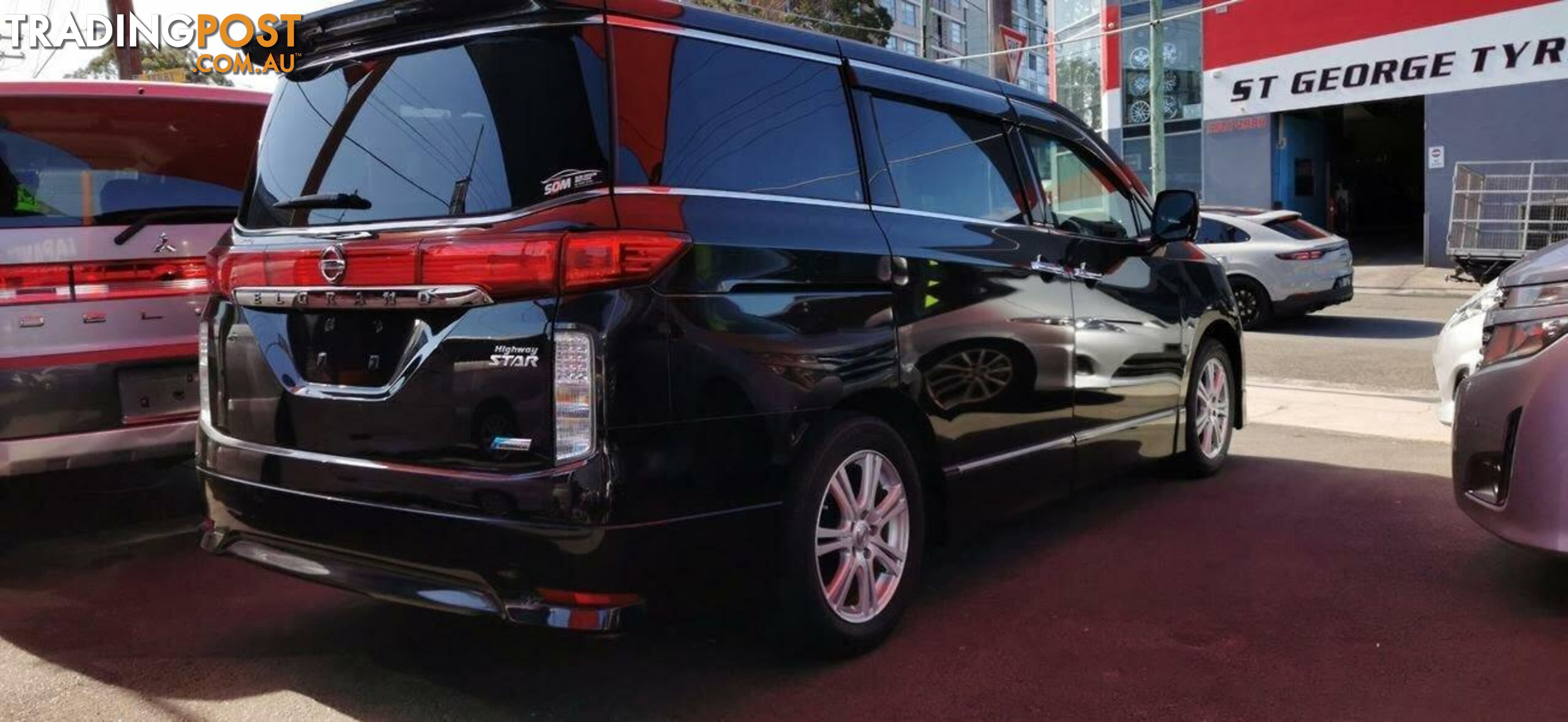 2011 NISSAN ELGRAND HIGHWAY STAR PREMIUM  -