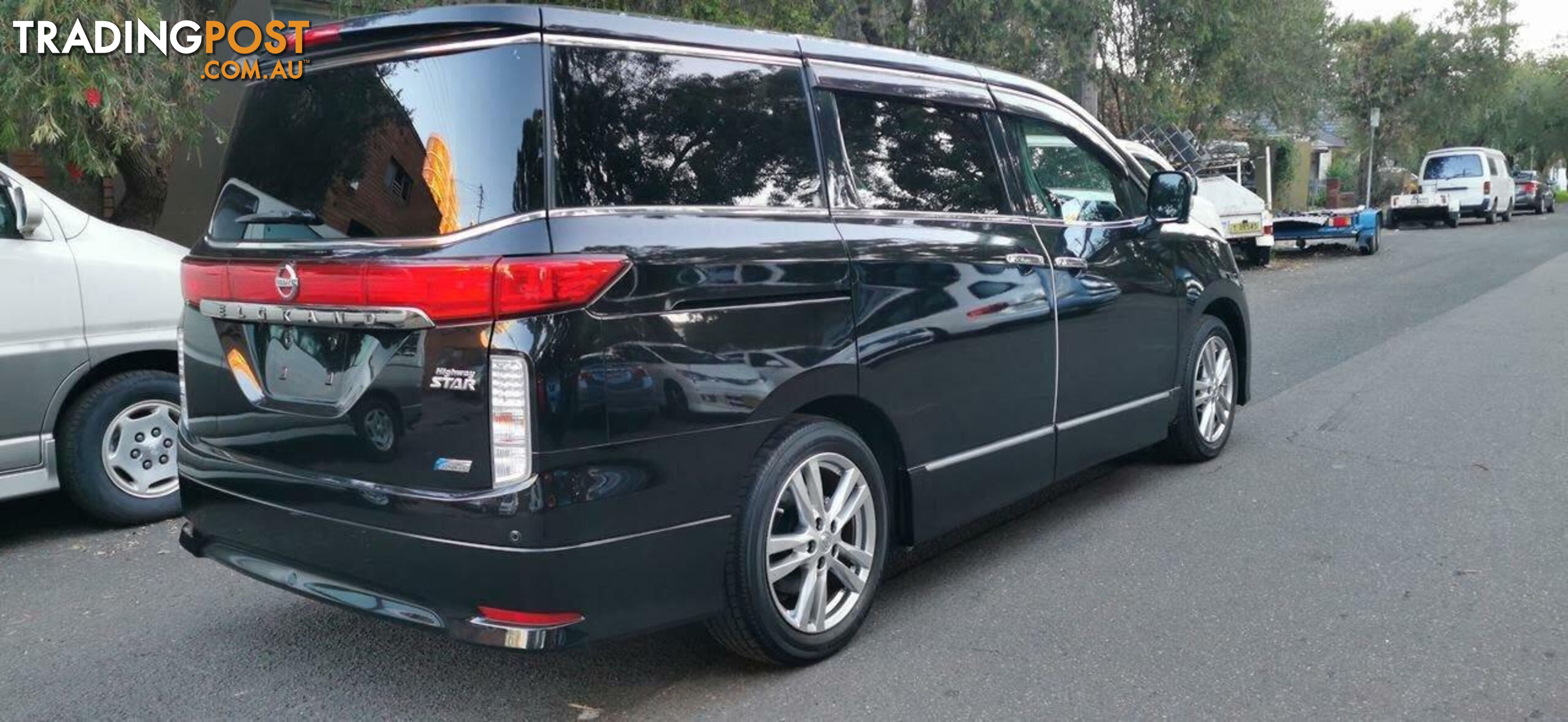 2011 NISSAN ELGRAND HIGHWAY STAR  -