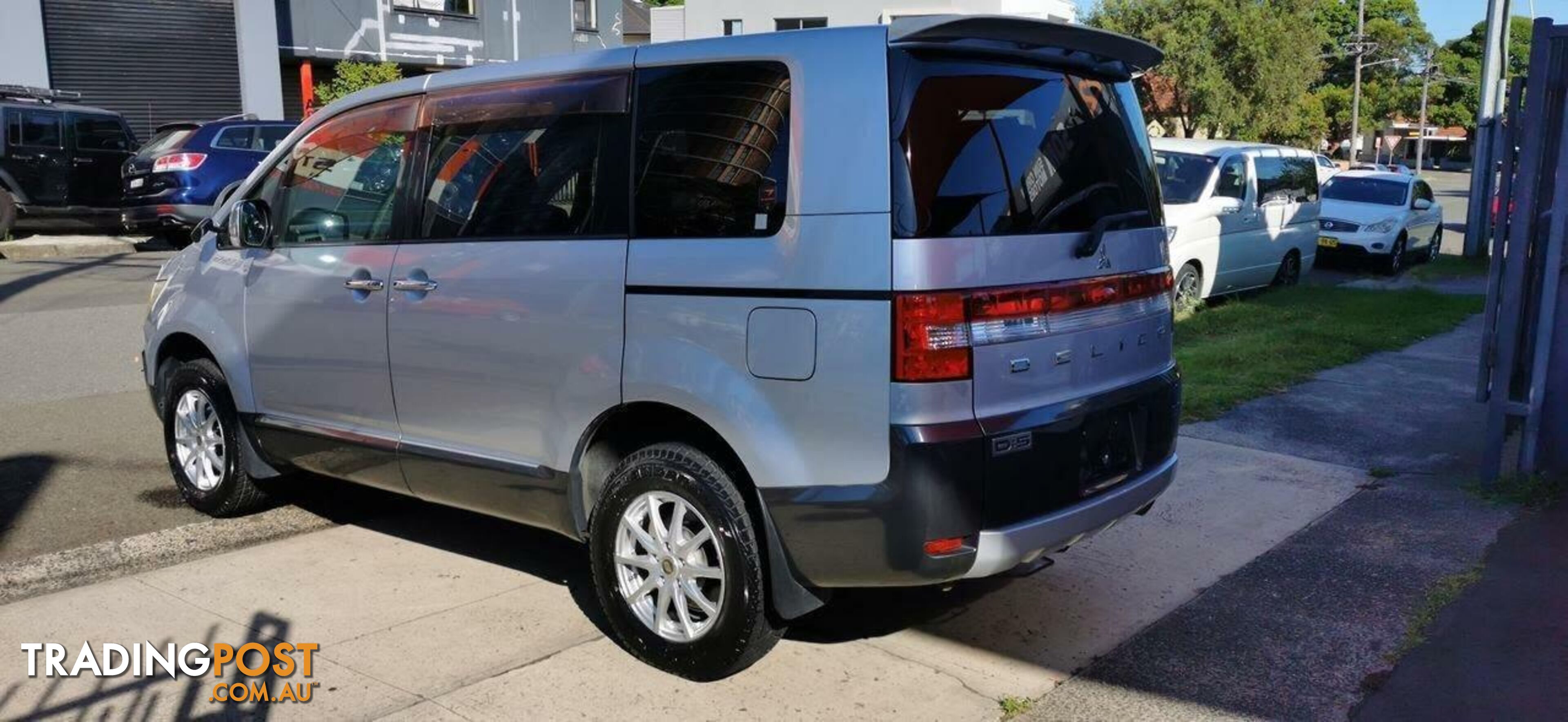 2008 MITSUBISHI DELICA D:5  -