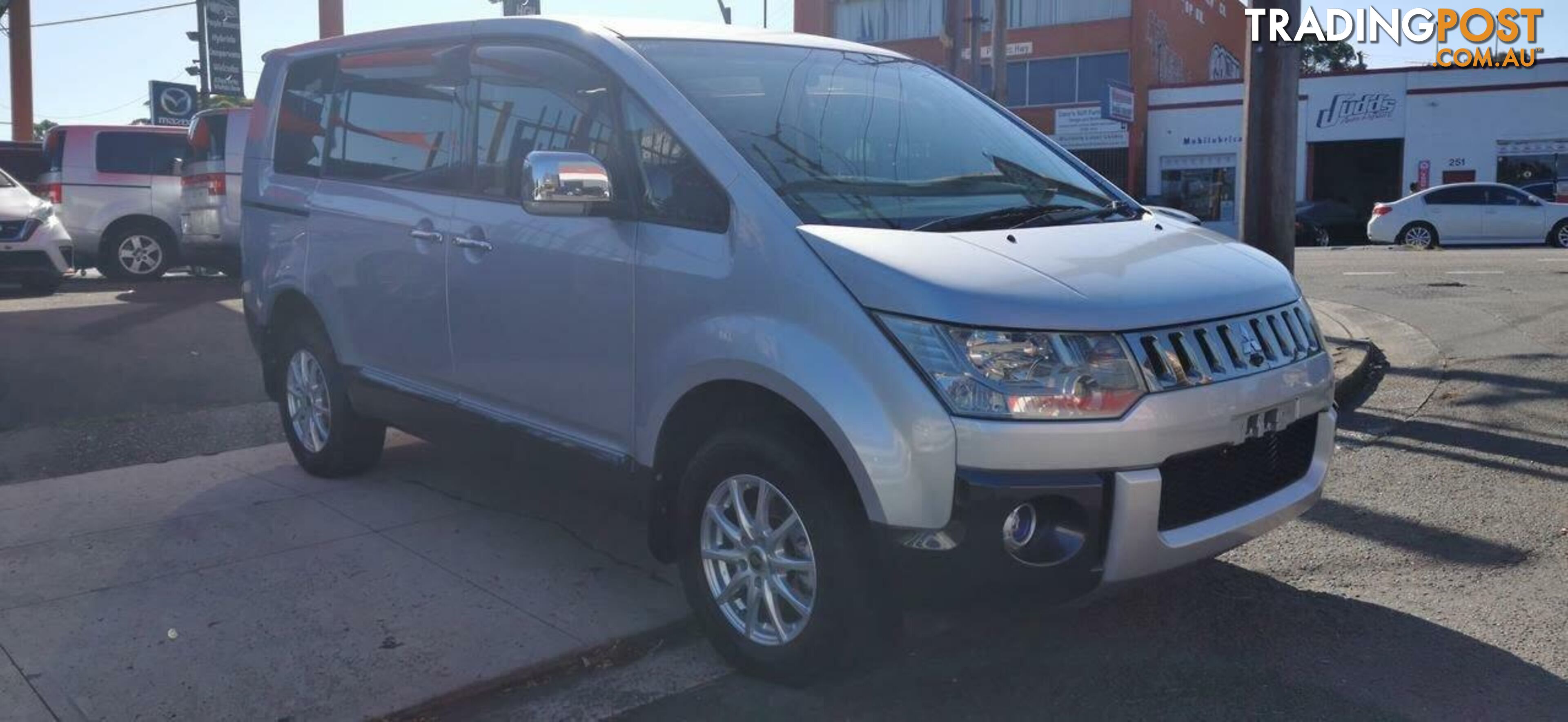 2008 MITSUBISHI DELICA D:5  -