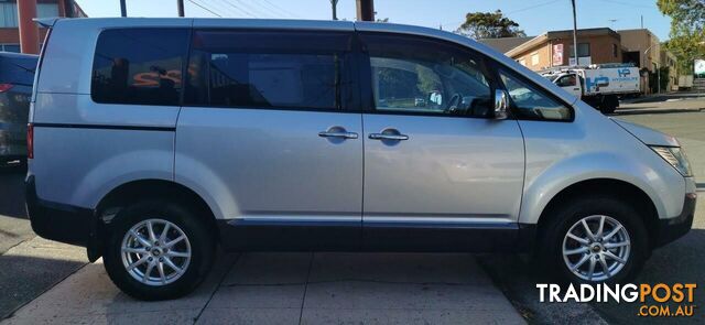 2008 MITSUBISHI DELICA D:5  -