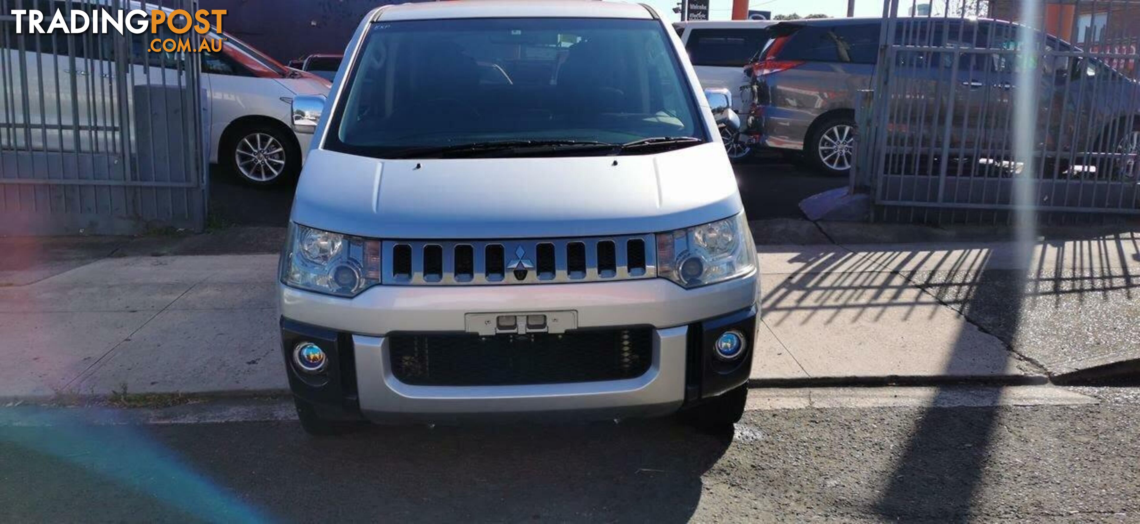 2008 MITSUBISHI DELICA D:5  -