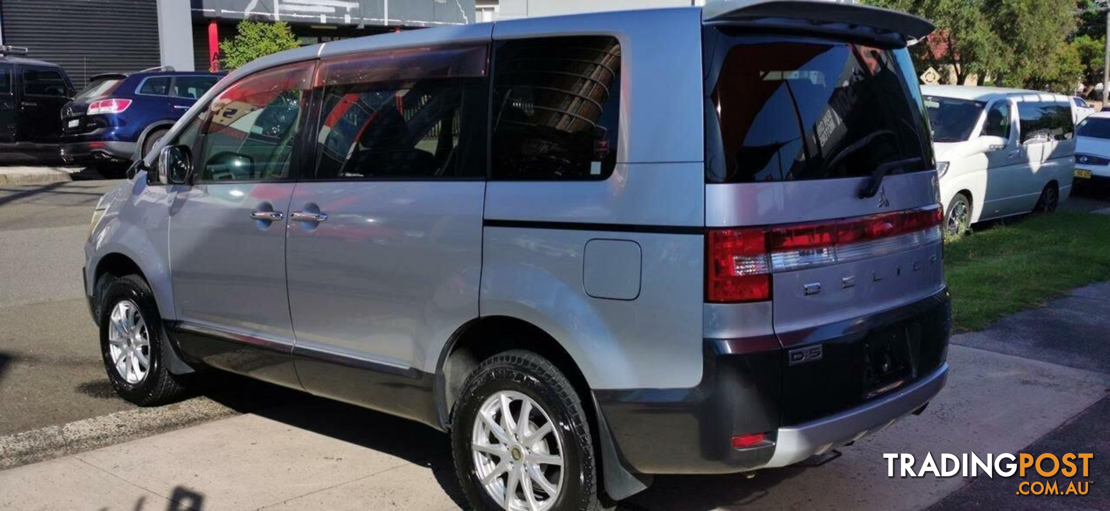 2008 MITSUBISHI DELICA D:5  -