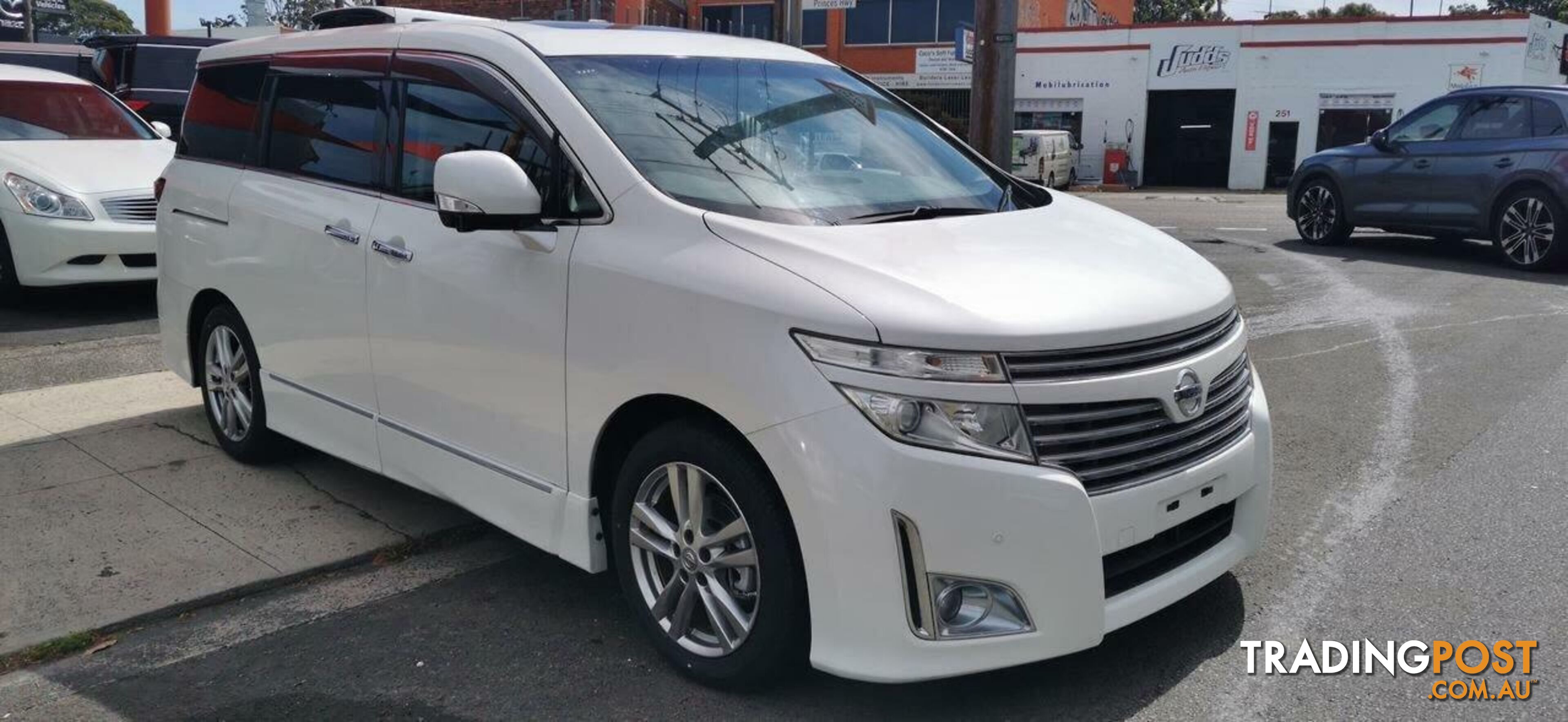 2010 NISSAN ELGRAND HIGHWAY STAR PREMIUM  -