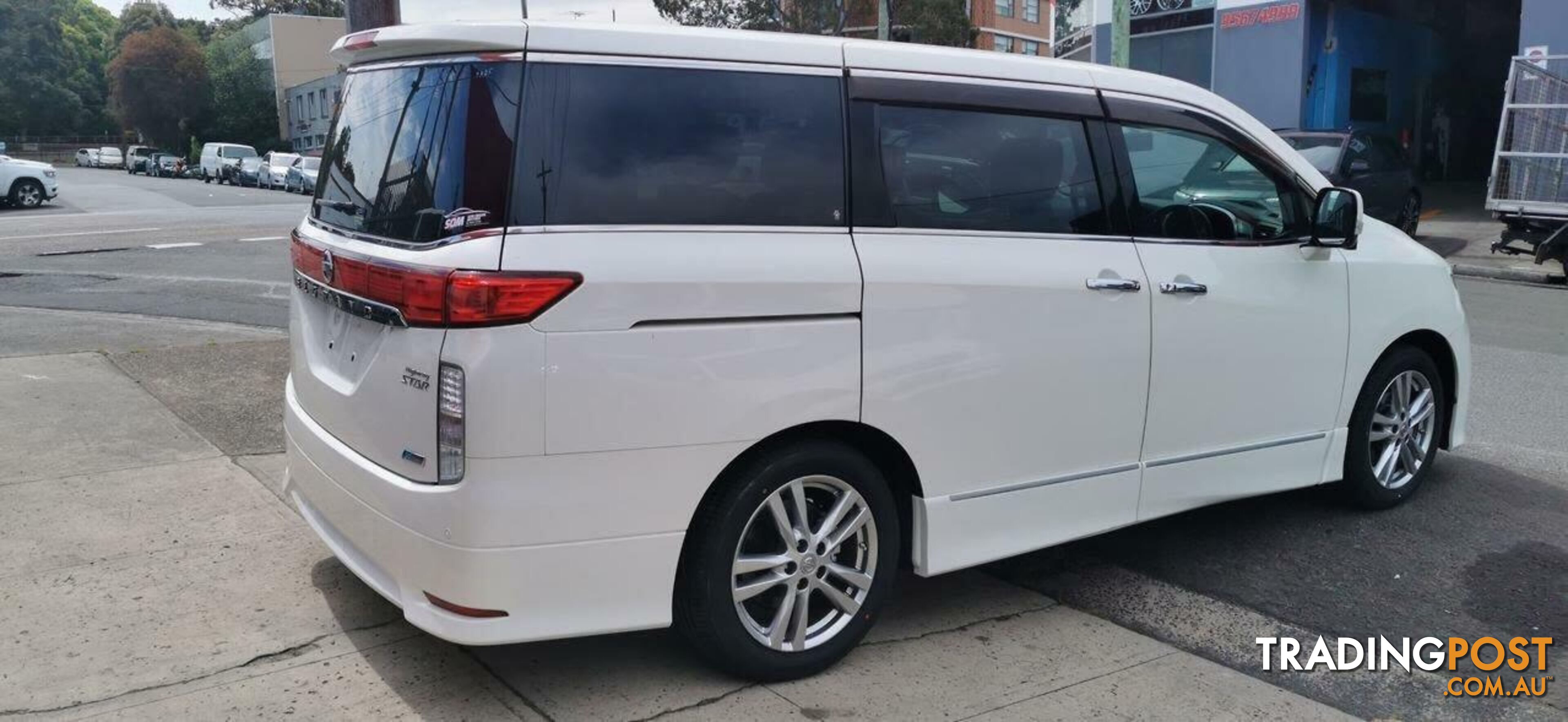 2010 NISSAN ELGRAND HIGHWAY STAR PREMIUM  -