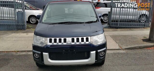 2011 MITSUBISHI DELICA D:5  -