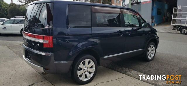 2011 MITSUBISHI DELICA D:5  -