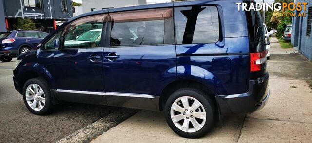 2011 MITSUBISHI DELICA D:5  -