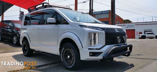 2023 MITSUBISHI DELICA D:5 CHAMONIX  -