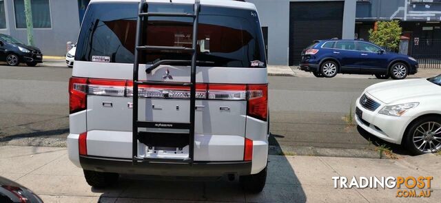 2023 MITSUBISHI DELICA D:5 CHAMONIX  -