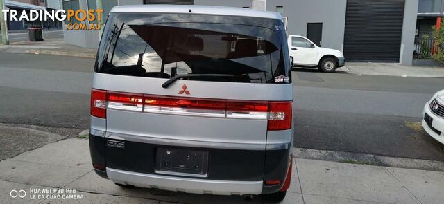 2008 MITSUBISHI DELICA D:5  -