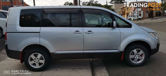 2008 MITSUBISHI DELICA D:5  -