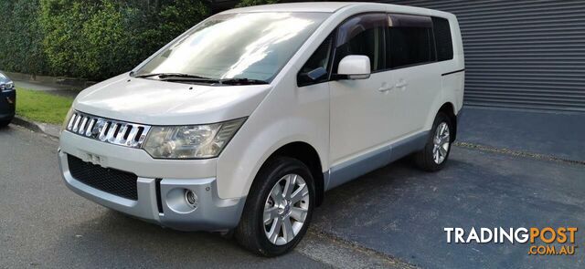 2009 MITSUBISHI DELICA D:5  -