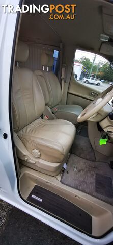 2005 NISSAN ELGRAND (NO BADGE)  -