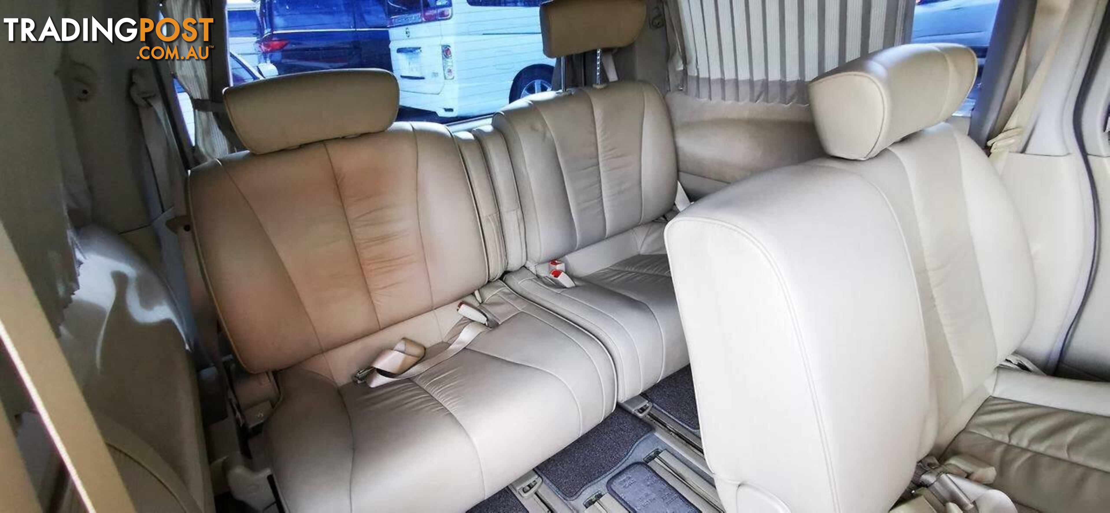 2005 NISSAN ELGRAND (NO BADGE)  -