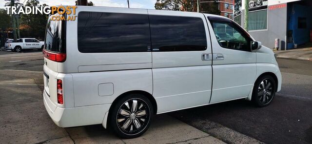 2005 NISSAN ELGRAND (NO BADGE)  -