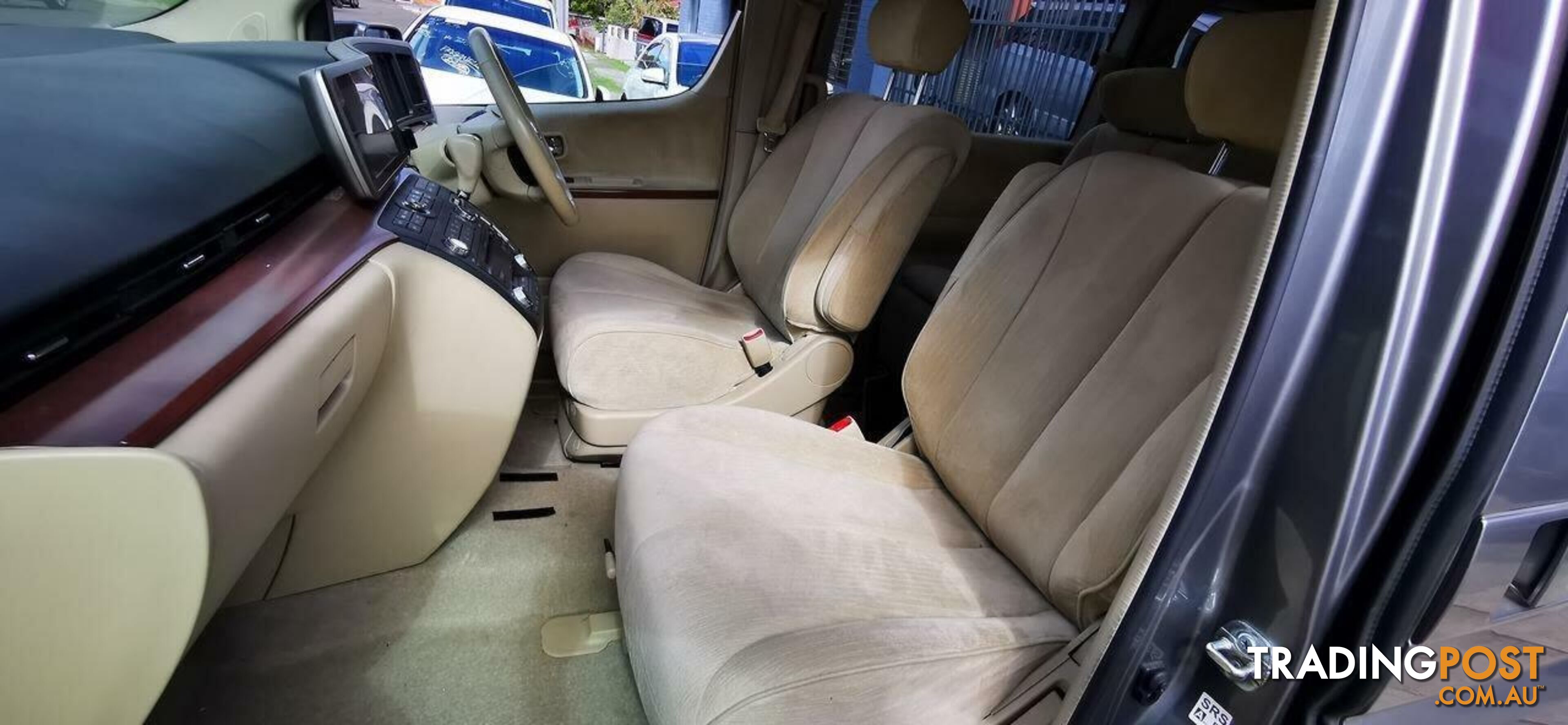 2005 NISSAN ELGRAND X  -