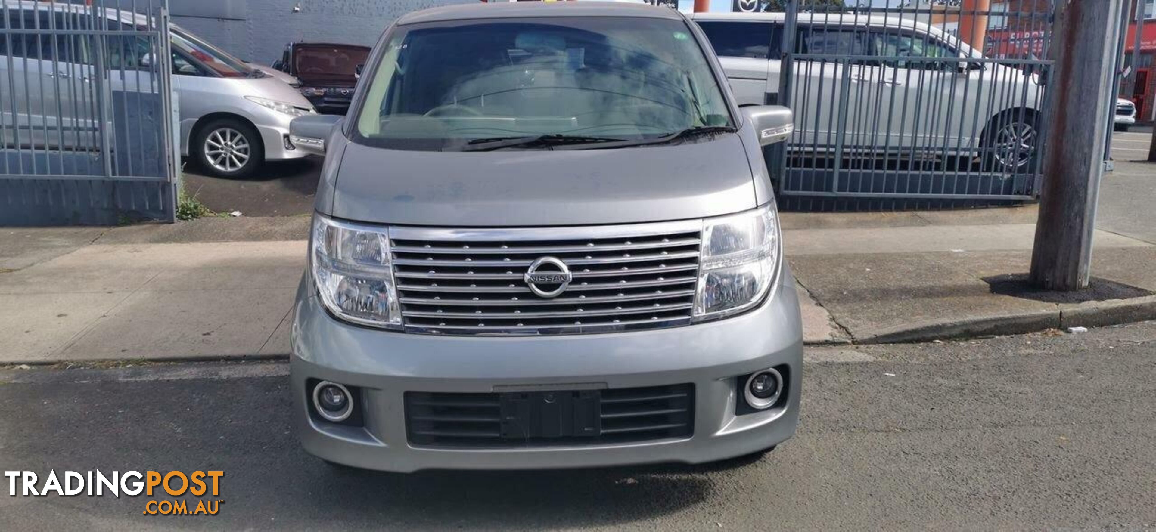 2005 NISSAN ELGRAND X  -