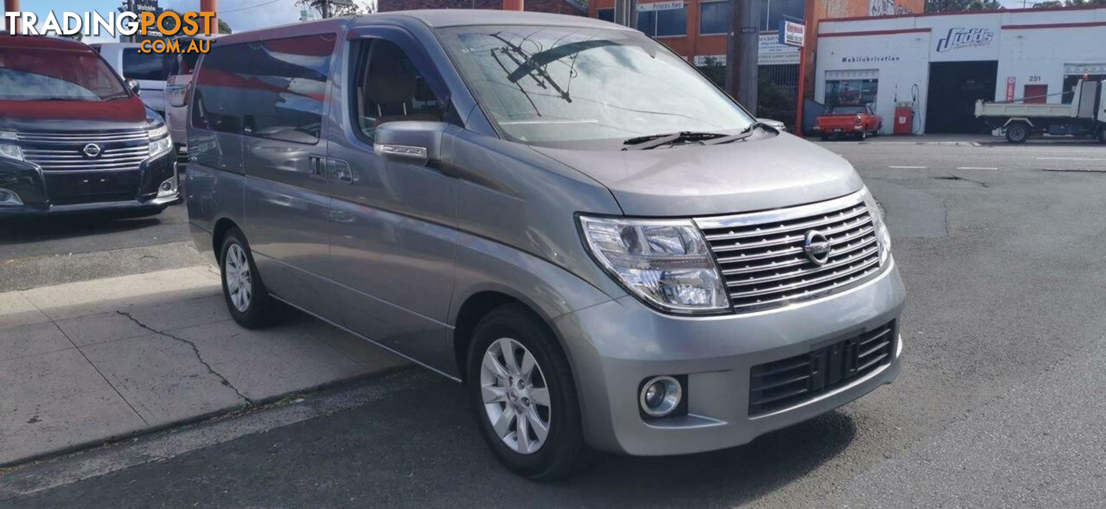 2005 NISSAN ELGRAND X  -