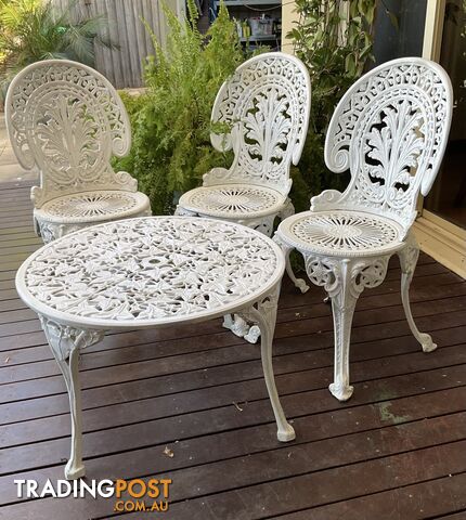 Victorian style Pressed Metal 4 piece OUTDOOR SETTING