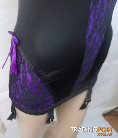 Authentic Leg Avenue Purple and Black Lace Up Corset and Bustier - photo 3 of 9