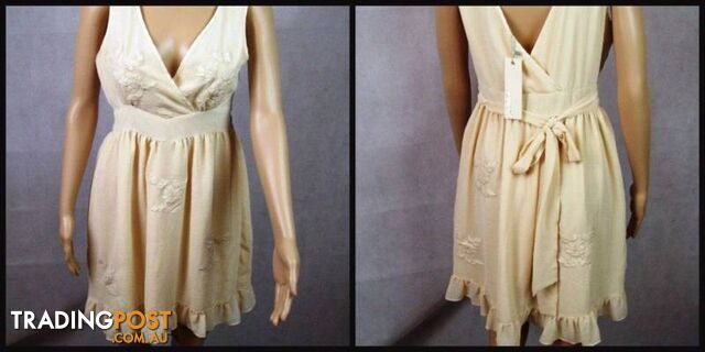 New Women's Lily WhyT Sleeveless Dress - Floral Cream - Size 10