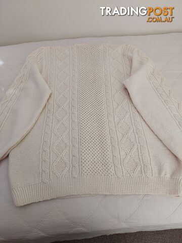 QUALITY HAND KNITTED BIG MEN'S WOOLLEN PATTERNED JUMPER – $80 CASH COLLECT IN MAROUBRA