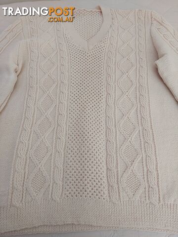 QUALITY HAND KNITTED BIG MEN'S WOOLLEN PATTERNED JUMPER – $80 CASH COLLECT IN MAROUBRA