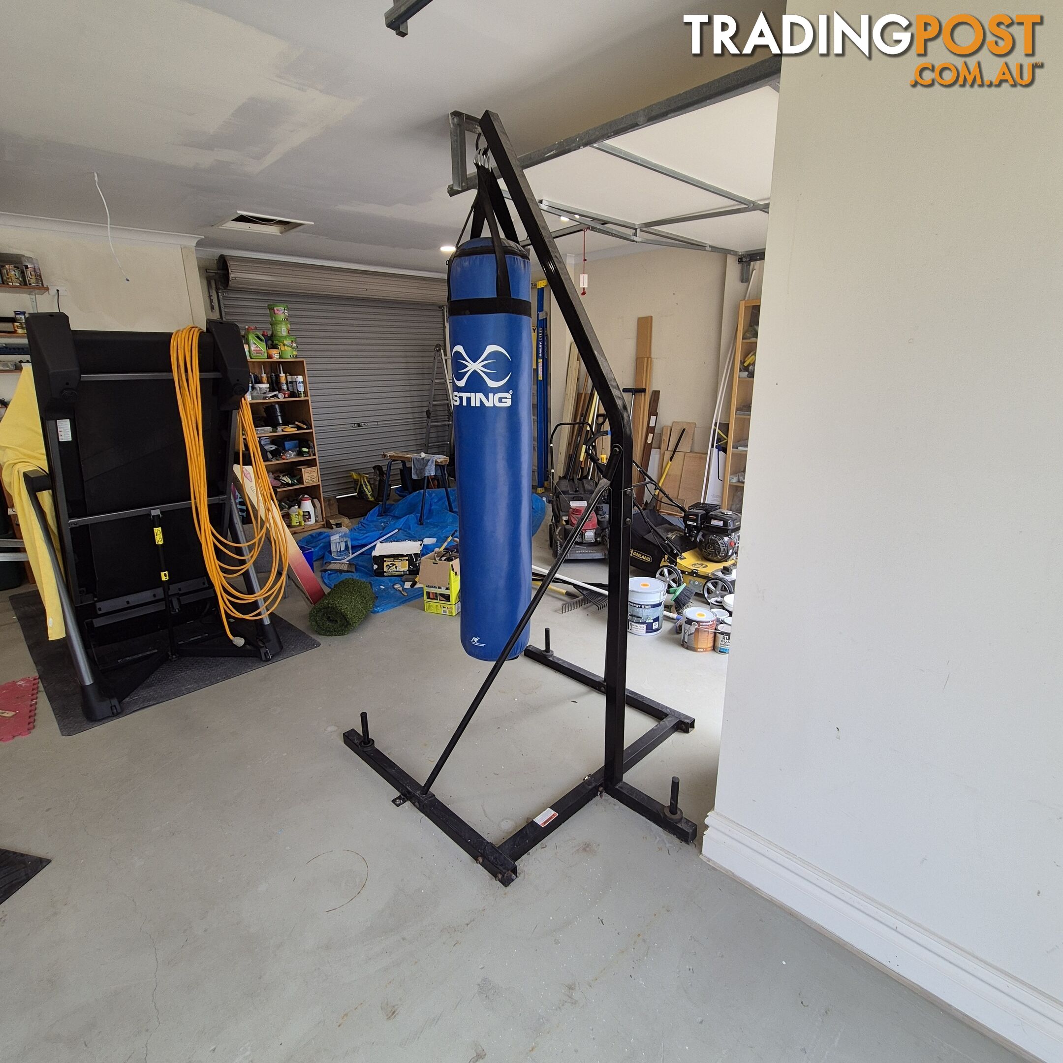 Sting Kickboxing & punching bag plus Stand