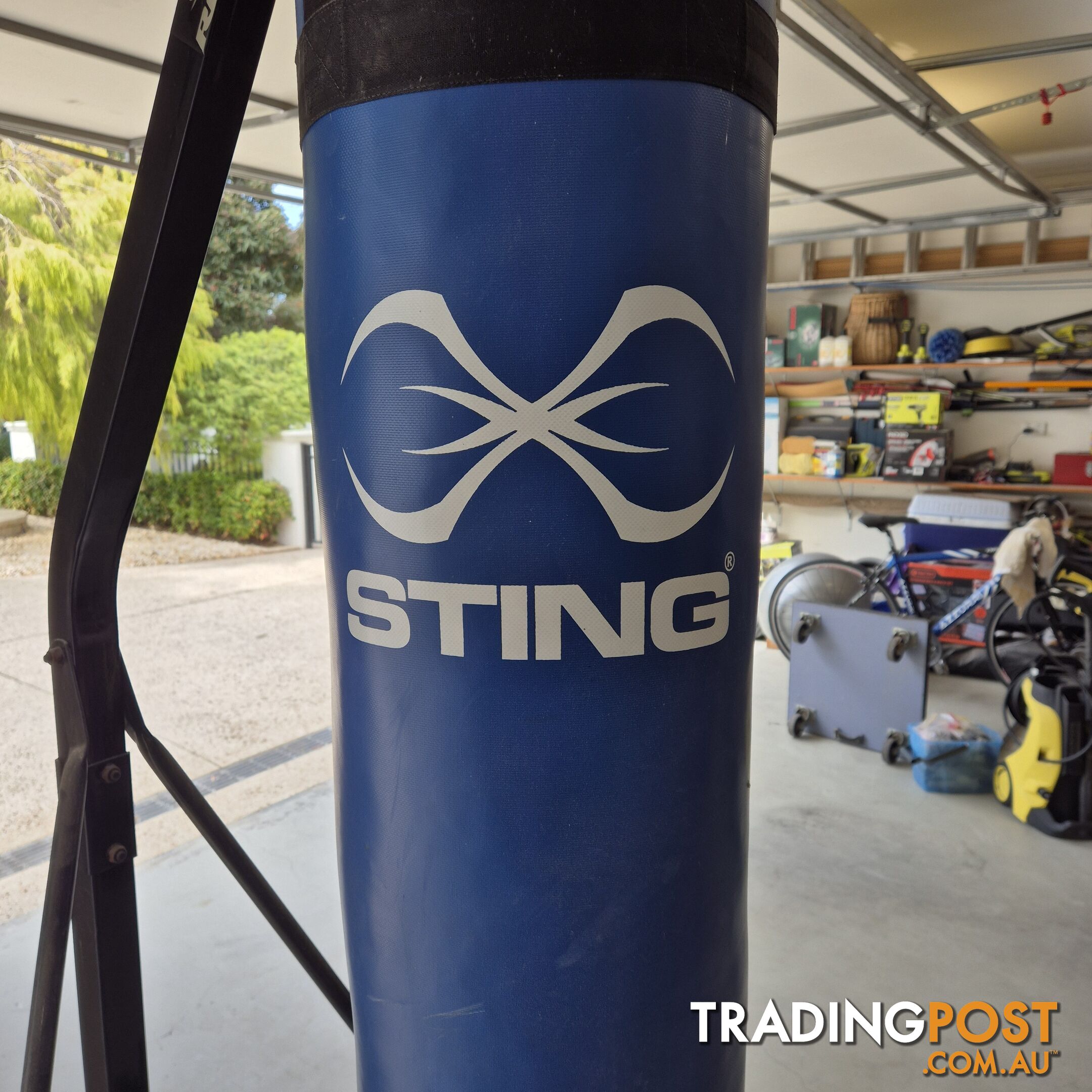 Sting Kickboxing & punching bag plus Stand