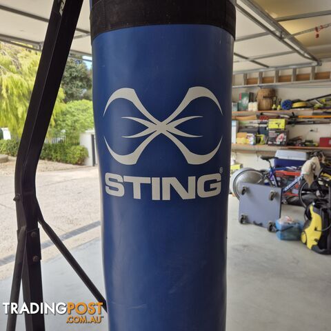 Sting Kickboxing & punching bag plus Stand