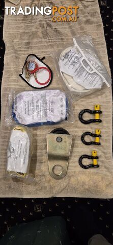 4 WD Recovery equipment