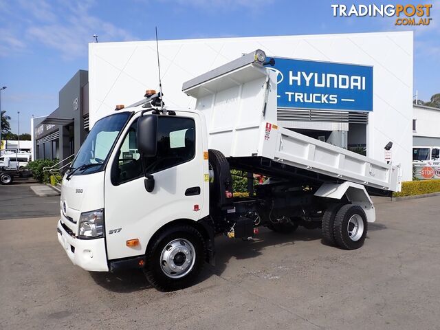 2022 Hino Dutro 917 TIPPER