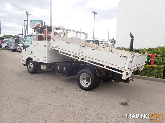 2010 Hino 300 614  TIPPER - photo 3 of 23