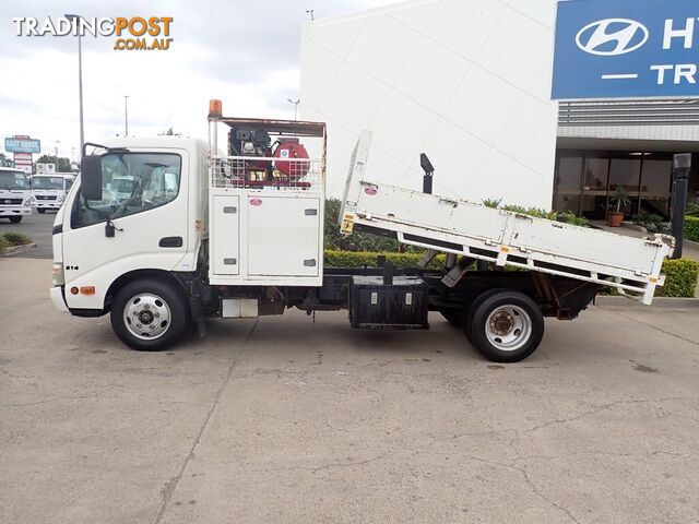 2010 Hino 300 614 TIPPER