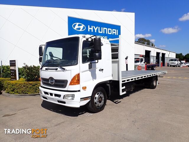 2015 Hino FE 500 TRAYTOP