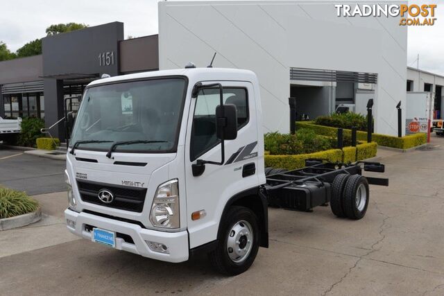 2025 Hyundai EX6 SWB STD|CAB CHASSIS