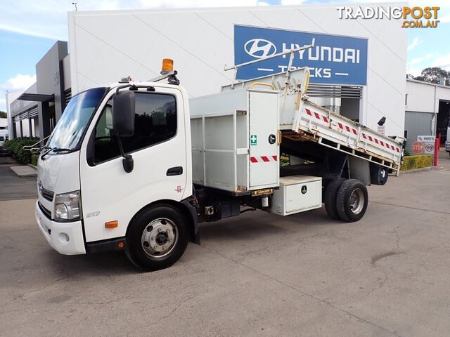 2015 Hino Dutro 917 TIPPER