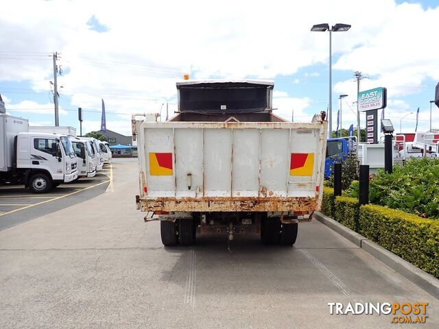 2015 Isuzu FSR 700  TIPPER - photo 4 of 19