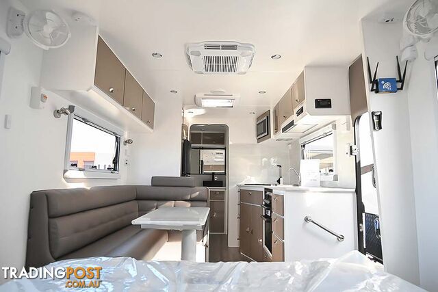 2022 Malibu Mayfair Wildtracker - photo 2 of 28