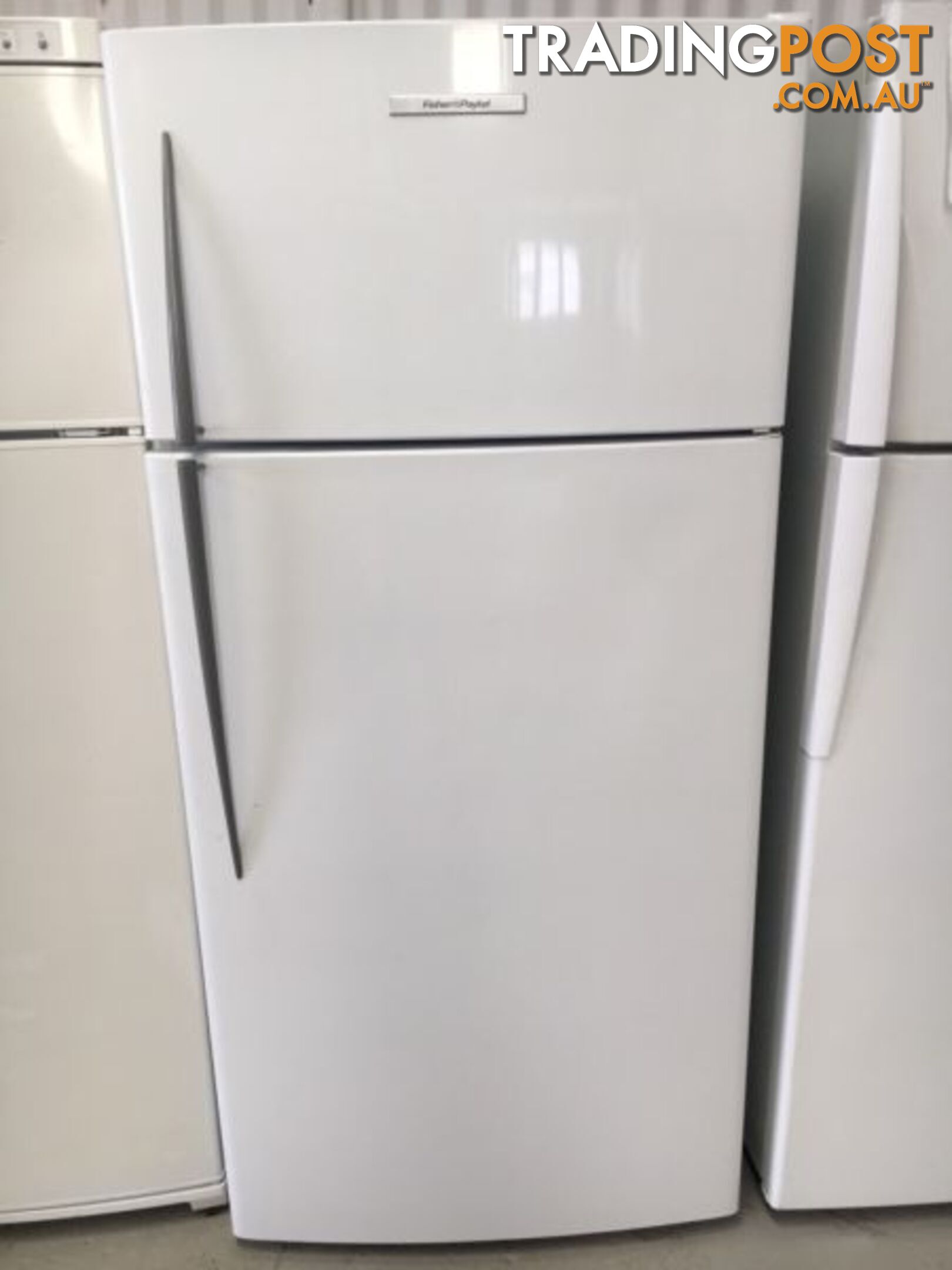 517l Fisher&Paykel fridge freezer DELIVERY WARRANTY